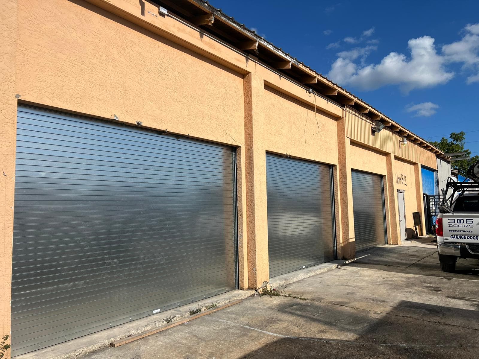 Coastal garage door installation in Delray Beach, Palm Beach County — 305 Doors Corp
